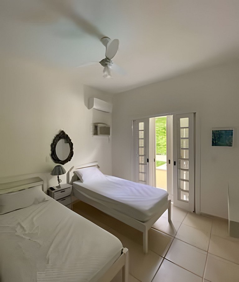 Maravilhosa Casa em Riviera - SP (2)