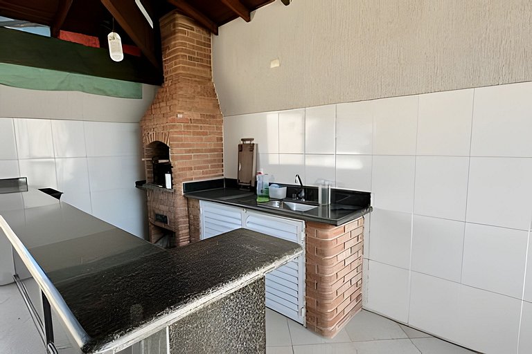 Casa com piscina em Bertioga -SP (1)