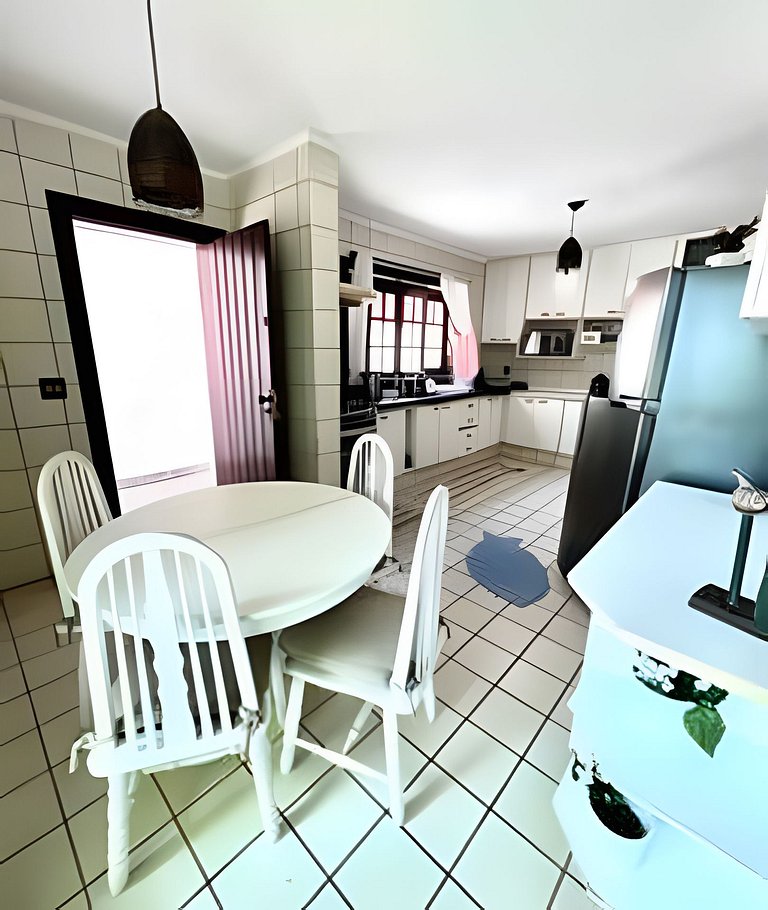 Casa com piscina no Acapulco, Guarujá - SP (3)