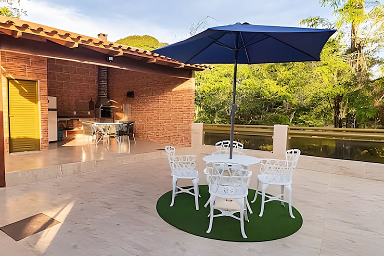 Casa com piscina aquecida e vista (Pirenopolis-GO)