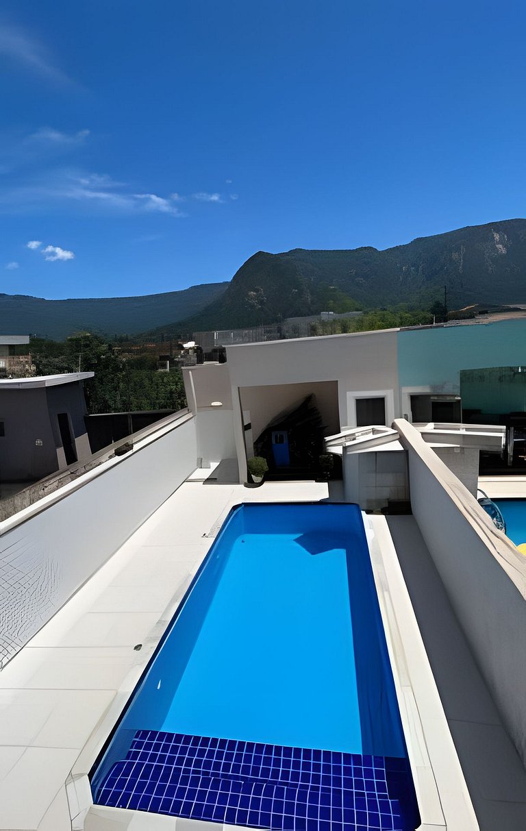 Casa c/ piscina em Cond, Boraceia - SP