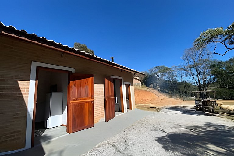Espetacular casa em Gonçalves - MG (2)