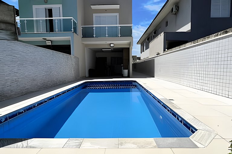 Casa c/ piscina em Cond, Boraceia - SP