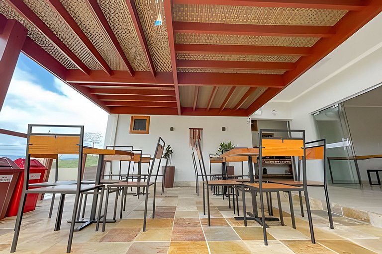 Maravilhosa casa com piscina em Capitólio-MG