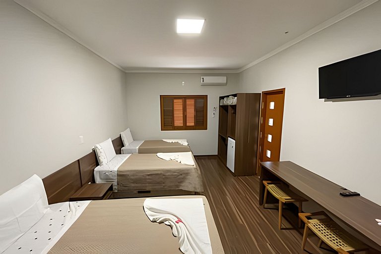 Maravilhosa casa com piscina em Capitólio-MG