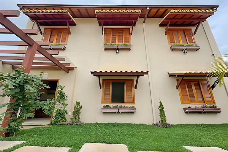 Maravilhosa casa com piscina em Capitólio-MG