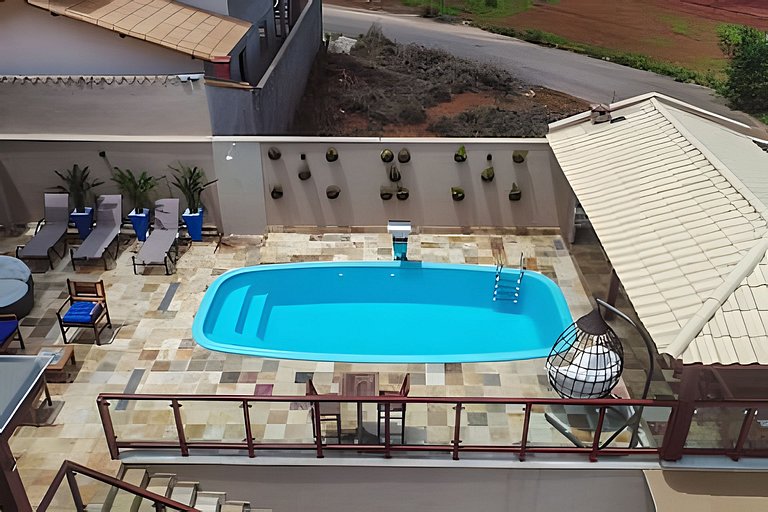 Maravilhosa casa com piscina em Capitólio-MG