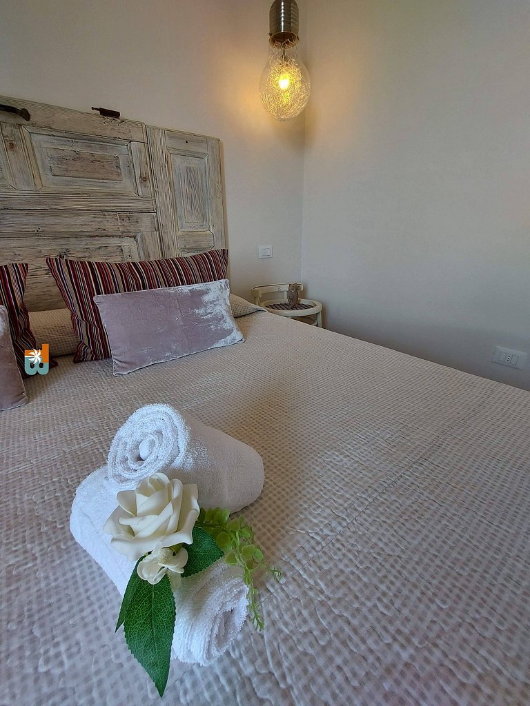 Elegant house at Lago di Garda (5)