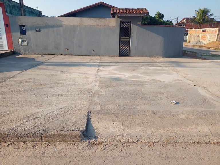 Casa com piscina em Peruíbe (1)