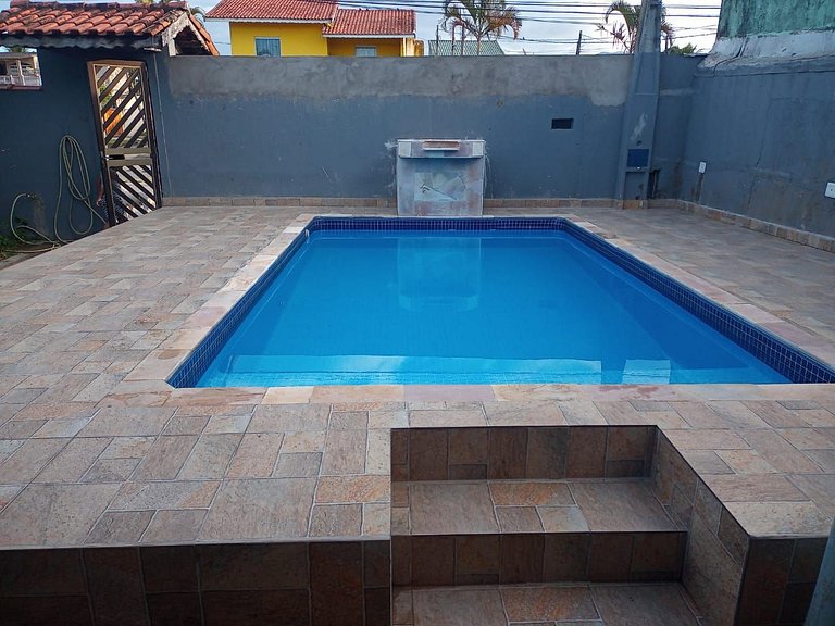 Casa com piscina em Peruíbe (1)