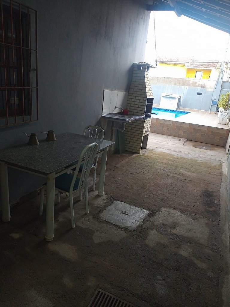 Casa com piscina em Peruíbe (1)