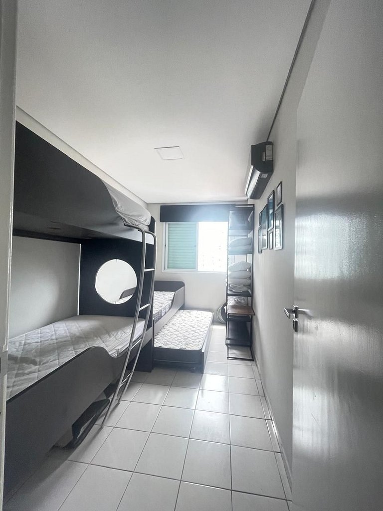 Apartamento na Praia Grande - (4)