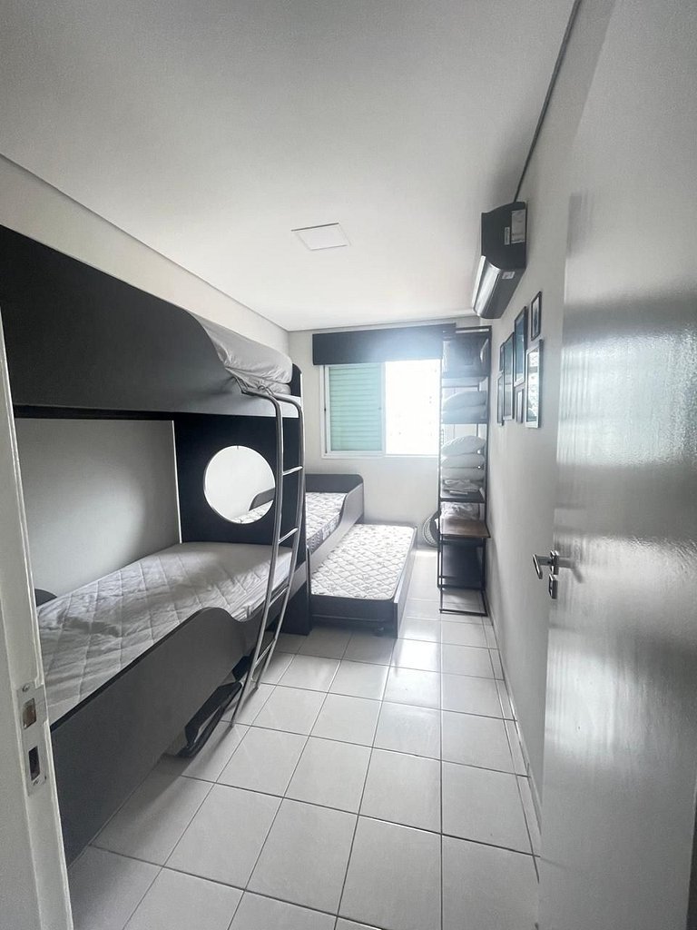 Apartamento na Praia Grande - (4)