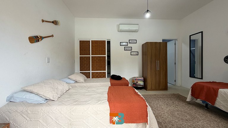 Linda casa na Barra do Sahy 1 (Litoral Norte - SP)