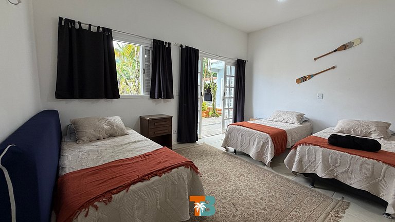 Linda casa na Barra do Sahy 1 (Litoral Norte - SP)