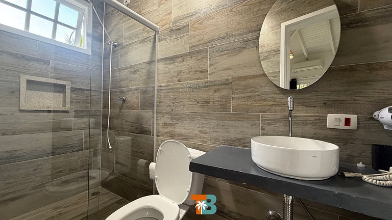 Linda casa na Barra do Sahy 1 (Litoral Norte - SP)