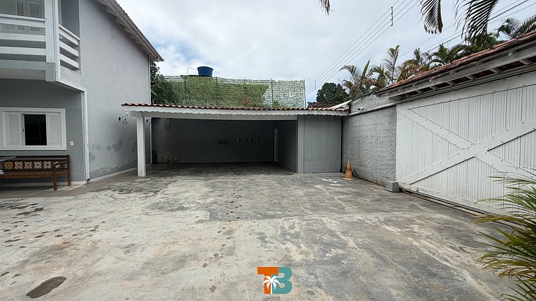 Linda casa na Barra do Sahy 1 (Litoral Norte - SP)